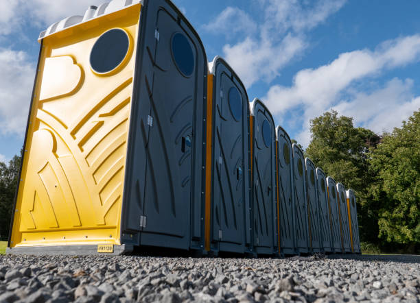 Best VIP or Luxury Restroom Trailers  in Newton Falls, OH